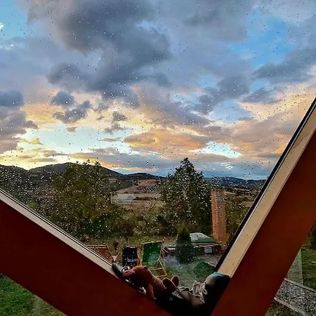 Bed & Breakfast Cob Camp