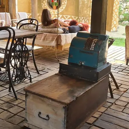 B&B Cob Camp Dŭbravite