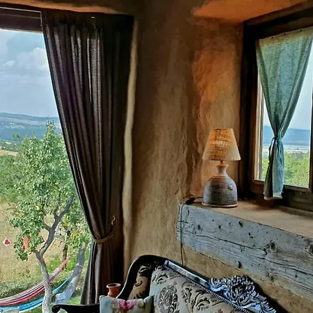 Bed & Breakfast Cob Camp Dubravite