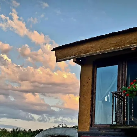 Panzió Cob Camp