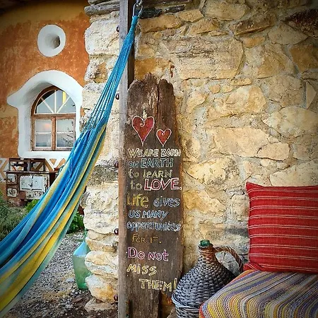 Cob Camp * Dubravite