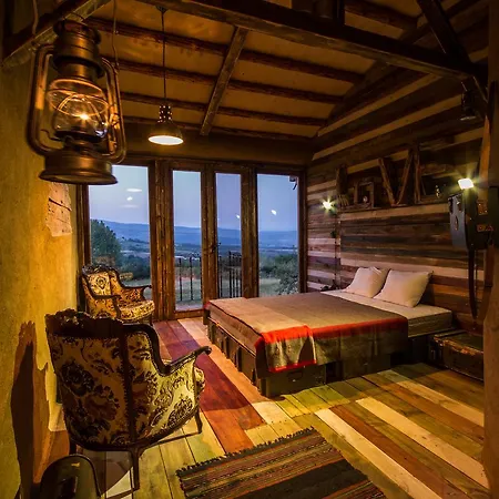 Bed & Breakfast Cob Camp Dubravite