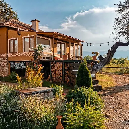 B&B Cob Camp Dŭbravite