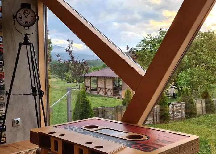 Cob Camp * Dabravite