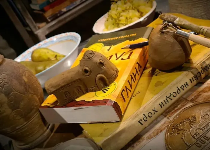 Cob Camp Nocleg ze śniadaniem Dŭbravite