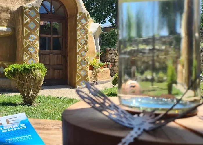 Nocleg ze śniadaniem Cob Camp Dŭbravite